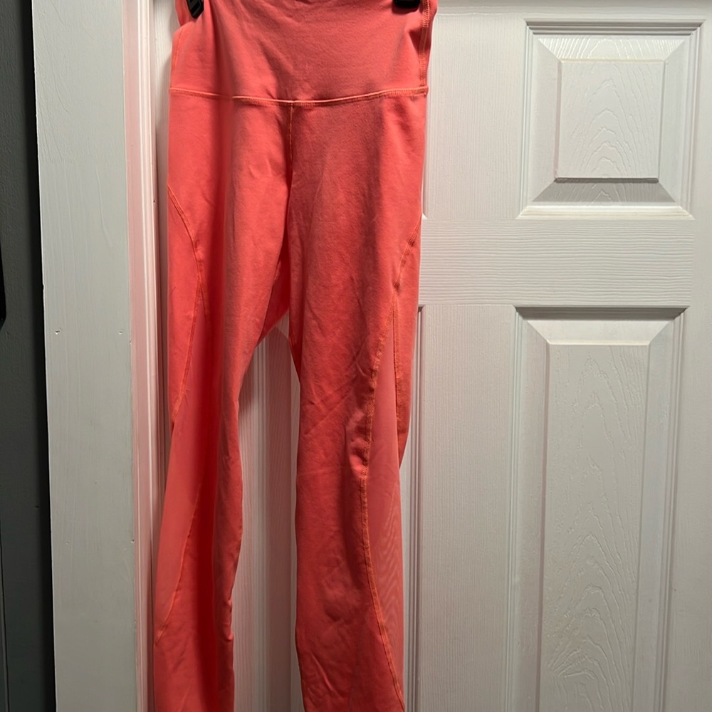 Old navy active leggings. Bright coral. Size small.